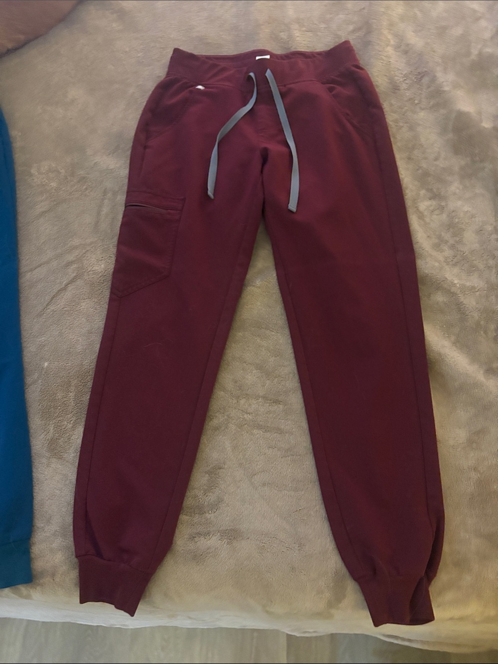 Figs Women's Burgundy Jogger Scrub Pants